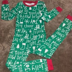 Carter’s Christmas PJs Size 7 (unisex)